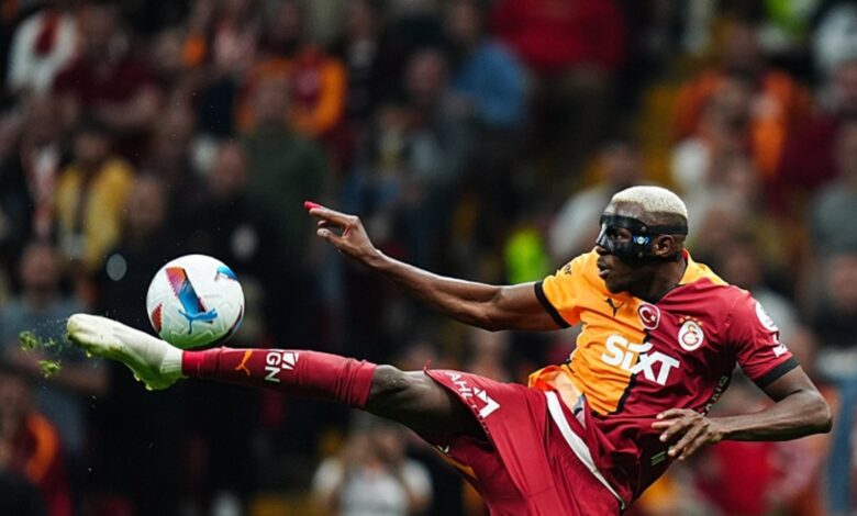 Galatasaray'da Victor Osimhen bekleyişi! Transferdeki asıl rakip... 17 Galatasaray'da Victor Osimhen bekleyişi! Transferdeki asıl rakip...- Futbol