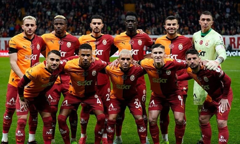Galatasaray’dan iç transferde kritik hamle! Yıldız oyuncuyla yeni anlaşma sağlandı 20 Galatasaray’dan iç transferde kritik hamle! Yıldız oyuncuyla yeni anlaşma sağlandı- Futbol