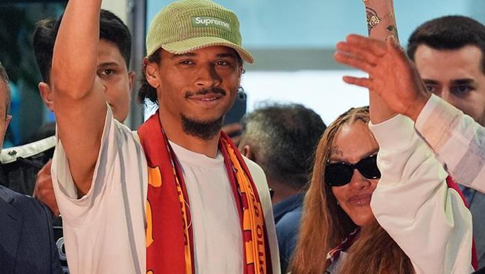 Galatasaray'ın yeni transferi Leroy Sane İstanbul'a geldi! YouTube'da ortalık yıkıldı 28 Galatasaray'ın yeni transferi Leroy Sane İstanbul'a geldi! YouTube'da ortalık yıkıldı- Futbol