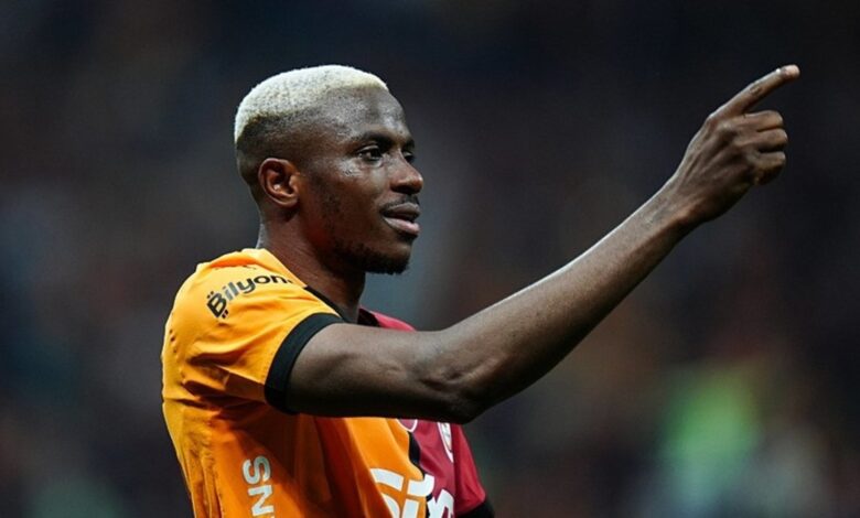 Gözler Osimhen'de 11 Gözler Osimhen'de- Futbol