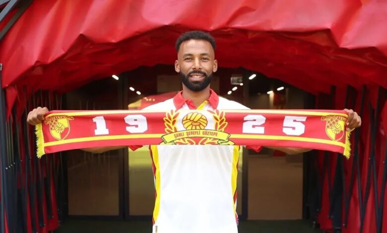 Göztepe Nazım Sangare ile yollarını ayırdı! 11 Göztepe Nazım Sangare ile yollarını ayırdı!- Futbol