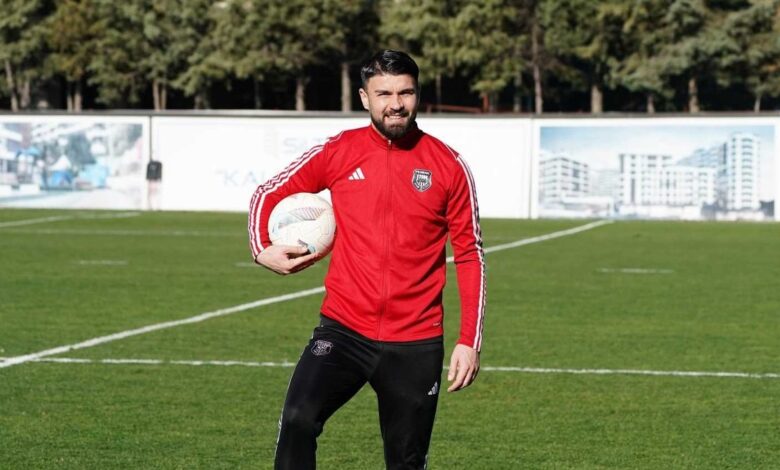Hasan Kılıç Aliağa FK’da 11 Hasan Kılıç Aliağa FK’da- Fenerbahçe