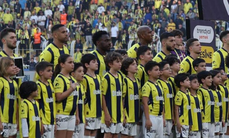 İstanbul devi bombayı patlatıyor! Fenerbahçe'nin yıldızı ezeli rakibe gidiyor- Futbol