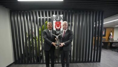 İstanbul Valisi Davut Gül'den Beşiktaş Kulübüne ziyaret- Futbol