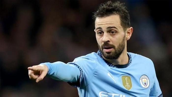 İşte Galatasaray'ın Hakan Çalhanoğlu ve Bernardo Silva planı! İmzaya hazır, gözler anlaşmada... 25 İşte Galatasaray'ın Hakan Çalhanoğlu ve Bernardo Silva planı! İmzaya hazır, gözler anlaşmada...- Futbol