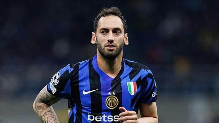 İtalyan basını duyurdu! Galatasaray'dan Hakan Çalhanoğlu'na dev teklif 18 İtalyan basını duyurdu! Galatasaray'dan Hakan Çalhanoğlu'na dev teklif- Futbol