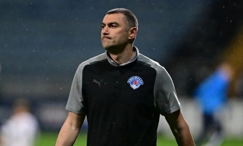Kasımpaşa Burak Yılmaz ile devam kararı aldı! 11 Kasımpaşa Burak Yılmaz ile devam kararı aldı!- Futbol