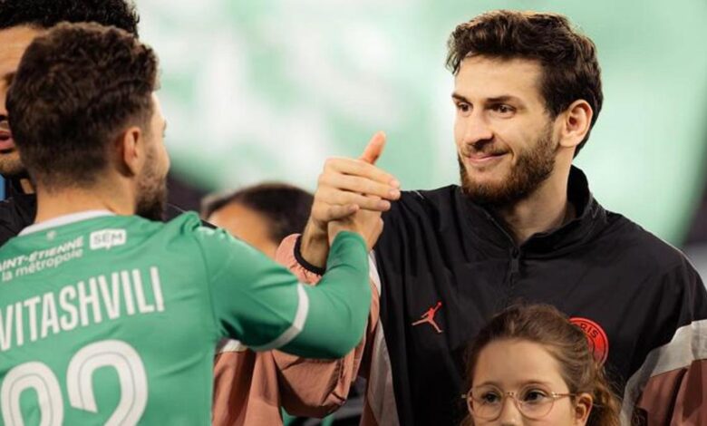 Kvaratskhelia ve Davitashvili'ye hırsızlık şoku- Futbol