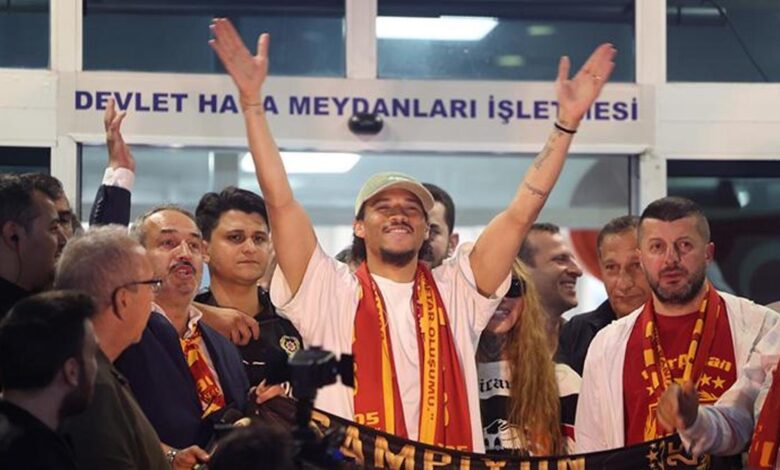 Leroy Sane, Galatasaray için İstanbul'da! İşte ilk görüntüleri... (VİDEO) 11 Leroy Sane, Galatasaray için İstanbul'da! İşte ilk görüntüleri... (VİDEO)- Ligler