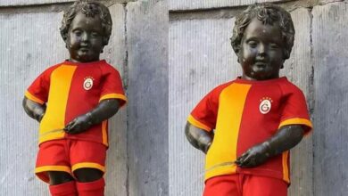 Mannaken Pis heykeli'nin yeni kostümü Galatasaray forması- Futbol
