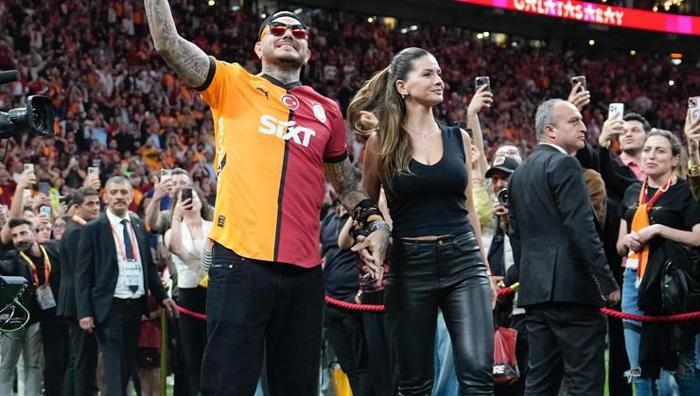 Mauro Icardi'den Wanda Nara'ya hırsızlık suçlaması: Kanıtını da yayınladı! Küfürleri karşıklıksız bırakmadı 25 Mauro Icardi'den Wanda Nara'ya hırsızlık suçlaması: Kanıtını da yayınladı! Küfürleri karşıklıksız bırakmadı- Diğer Haberler