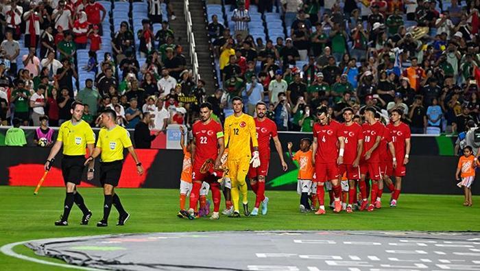 Meksika-Türkiye maçında Arda Güler'i çıldırtan olay! Çok öfkelendi, Merih Demiral detayı... 24 Meksika-Türkiye maçında Arda Güler'i çıldırtan olay! Çok öfkelendi, Merih Demiral detayı...- Futbol