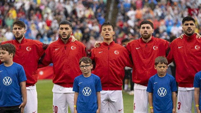 'Montella'ya dokunmayın, Fenerbahçe Spalletti'ye gitsin' Türkiye, ABD'yi geriden gelerek devirdi: Paris esintisi yaşattı- Futbol