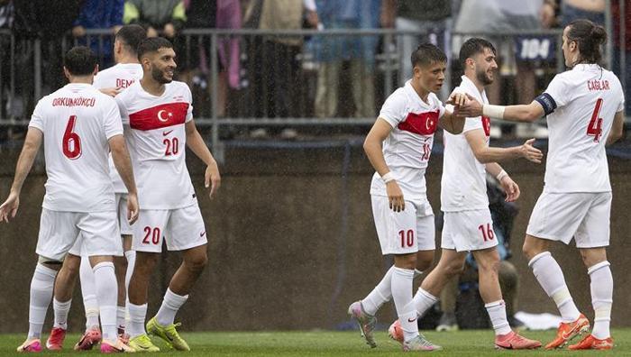 'Montella'ya dokunmayın, Fenerbahçe Spalletti'ye gitsin' Türkiye, ABD'yi geriden gelerek devirdi: Paris esintisi yaşattı- Futbol