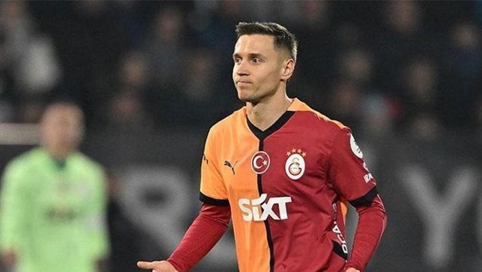 Okan Buruk biletlerini kesti! Galatasaray'da 7 ayrılık ve dev gelir 26 Okan Buruk biletlerini kesti! Galatasaray'da 7 ayrılık ve dev gelir- Futbol