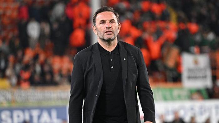 Okan Buruk'tan Victor Osimhen'e telefon: 'En doğru seçenek Galatasaray' 18 Okan Buruk'tan Victor Osimhen'e telefon: 'En doğru seçenek Galatasaray'- Futbol
