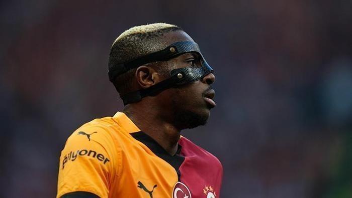 Osimhen transferi kriz çıkardı! Taraftarlar yönetime tepkili 'Mantıksız ve doğal olmayan...' 21 Osimhen transferi kriz çıkardı! Taraftarlar yönetime tepkili 'Mantıksız ve doğal olmayan...'- Futbol