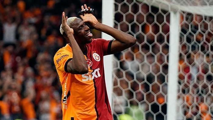 Osimhen transferi kriz çıkardı! Taraftarlar yönetime tepkili 'Mantıksız ve doğal olmayan...' 22 Osimhen transferi kriz çıkardı! Taraftarlar yönetime tepkili 'Mantıksız ve doğal olmayan...'- Futbol