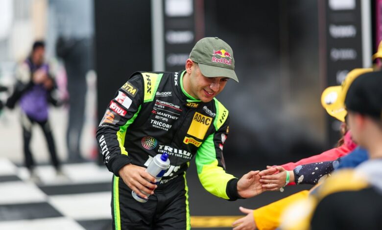 Otomobil sporcusu Ayhancan Güven Hollanda'da DTM yarışında birinci oldu 11 Otomobil sporcusu Ayhancan Güven Hollanda'da DTM yarışında birinci oldu- Fenerbahçe