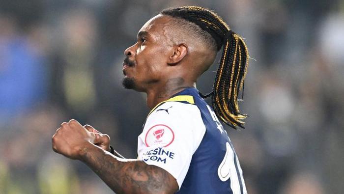 ÖZEL | Fenerbahçe'nin jokeri geri dönüyor: Jose Mourinho kararını verdi! 'Şampiyonluk yarışı beni hırslandırıyor' 22 ÖZEL | Fenerbahçe'nin jokeri geri dönüyor: Jose Mourinho kararını verdi! 'Şampiyonluk yarışı beni hırslandırıyor'- Futbol