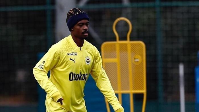 ÖZEL | Fenerbahçe'nin jokeri geri dönüyor: Jose Mourinho kararını verdi! 'Şampiyonluk yarışı beni hırslandırıyor' 24 ÖZEL | Fenerbahçe'nin jokeri geri dönüyor: Jose Mourinho kararını verdi! 'Şampiyonluk yarışı beni hırslandırıyor'- Futbol