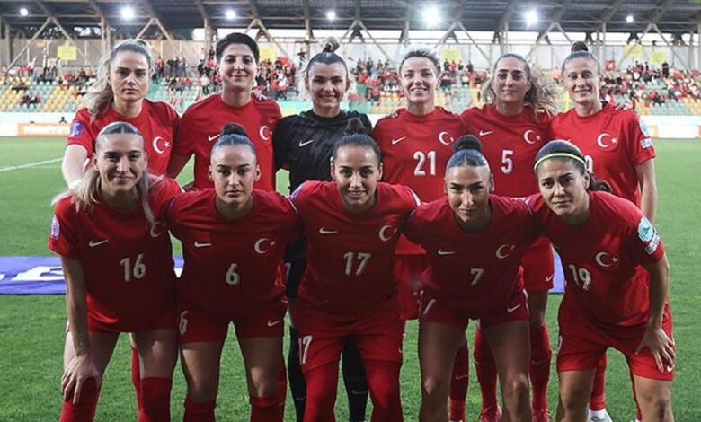 (ÖZET) A Milli Takım deplasmanda kazandı! Play-Off oynamaya hak kazandı | Yunanistan - Türkiye maç sonucu: 0-1 11 (ÖZET) A Milli Takım deplasmanda kazandı! Play-Off oynamaya hak kazandı | Yunanistan - Türkiye maç sonucu: 0-1- Beşiktaş
