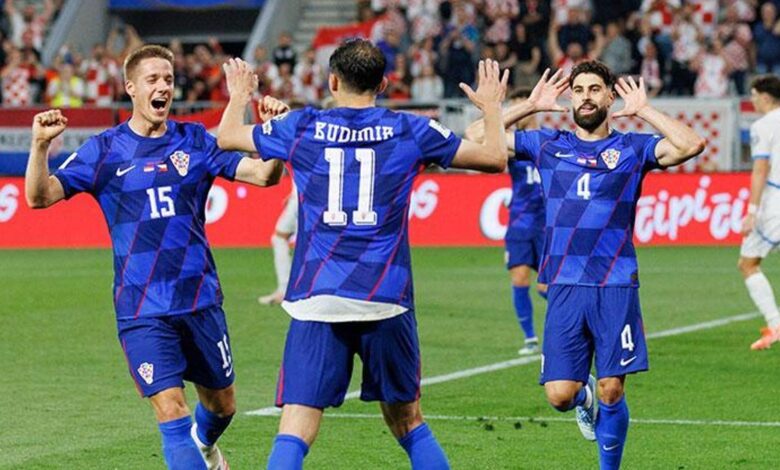 (ÖZET) Dominik Livakovic forma giydi! Hırvatistan evinde farka koştu | Hırvatistan - Çekya maç sonucu: 5-1 11 (ÖZET) Dominik Livakovic forma giydi! Hırvatistan evinde farka koştu | Hırvatistan - Çekya maç sonucu: 5-1- Futbol