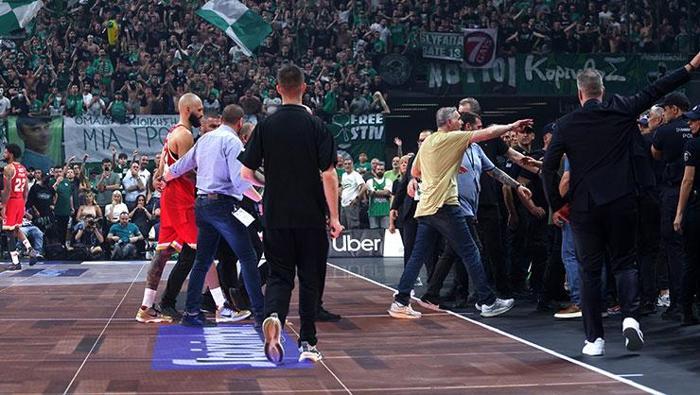 Panathinaikos - Olympiakos maçı yine karıştı! Ergin Ataman'dan maç sonu olay ifadeler 24 Panathinaikos - Olympiakos maçı yine karıştı! Ergin Ataman'dan maç sonu olay ifadeler- Ligler