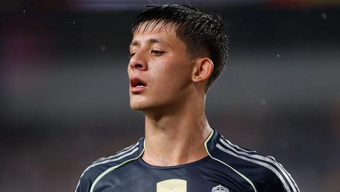 'Real Madrid'de Arda Güler'in devri başladı' İspanyollar adeta büyülendi: Açıkça gaza bastı 20 'Real Madrid'de Arda Güler'in devri başladı' İspanyollar adeta büyülendi: Açıkça gaza bastı- Futbol