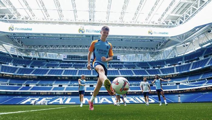 Real Madrid'de Arda Güler'in pabucu dama atıldı! İspanyol basını üçlü rekabeti açıkladı: Sertlik garanti 20 Real Madrid'de Arda Güler'in pabucu dama atıldı! İspanyol basını üçlü rekabeti açıkladı: Sertlik garanti- Futbol