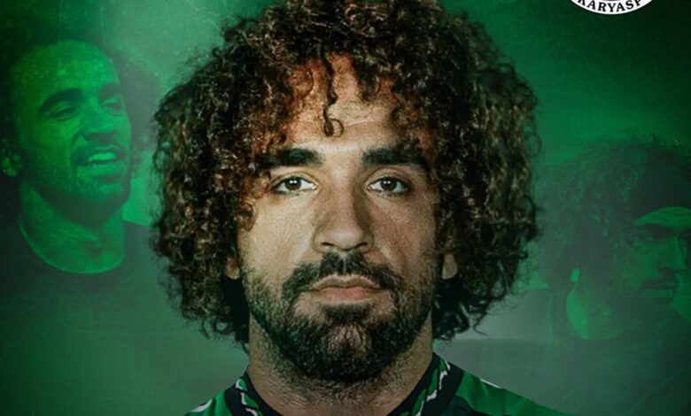 Sakaryaspor Sadık Çiftpınar'ı kadrosuna kattı! 11 Sakaryaspor Sadık Çiftpınar'ı kadrosuna kattı!- Fenerbahçe