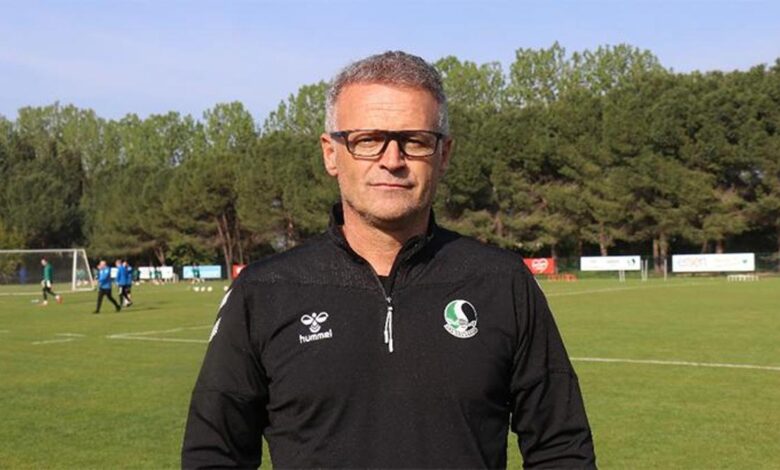 Sakaryaspor'dan İrfan Buz kararı 11 Sakaryaspor'dan İrfan Buz kararı- Beşiktaş