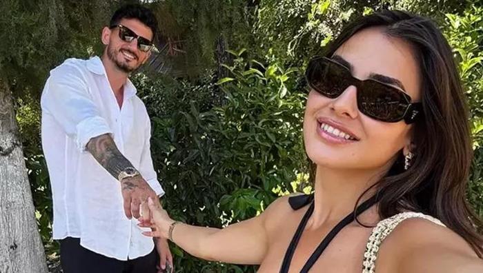 Samet Akaydin ve nişanlısı Hazal Kaya'dan romantik tatil: Sosyal medyada paylaştılar 21 Samet Akaydin ve nişanlısı Hazal Kaya'dan romantik tatil: Sosyal medyada paylaştılar- Diğer Haberler