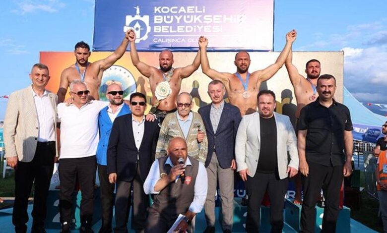 Sekapark Güreşleri'nin başpehlivanı Orhan Okulu oldu 11 Sekapark Güreşleri'nin başpehlivanı Orhan Okulu oldu- Kayserispor