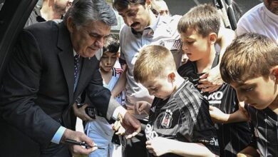 Serdal Adalı, Tüpraş Stadı'nda çocuklarla bir araya geldi- Futbol