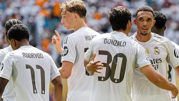 Sert eleştirilerin ardından Xabi Alonso'dan sürpriz Arda Güler kararı! Real Madrid'in yeni hocasından radikal hamle... 21 Sert eleştirilerin ardından Xabi Alonso'dan sürpriz Arda Güler kararı! Real Madrid'in yeni hocasından radikal hamle...- Futbol