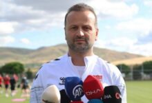 Sivasspor Osman Zeki Korkmaz'dan Rey Manaj açıklaması: Kötü günleri arkada bırakacağız- Diğer Sporlar