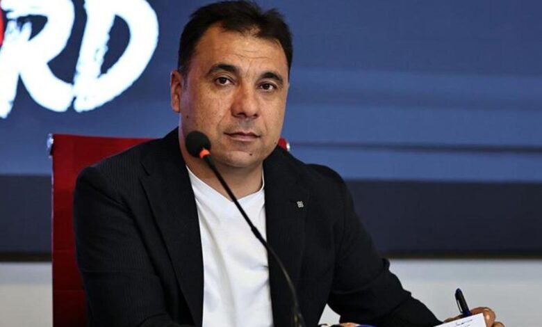 Sivasspor'da Bahattin Eken kararını verdi: Aday olmayacağım 11 Sivasspor'da Bahattin Eken kararını verdi: Aday olmayacağım- Fenerbahçe