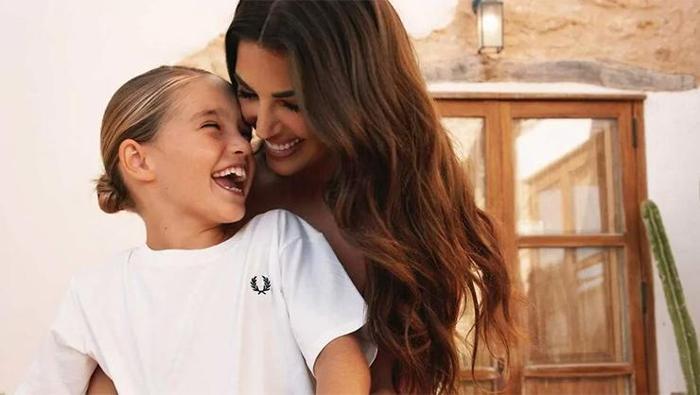 Sneijder'in eski eşi Yolanthe Cabau'dan Türkçe mesaj! Türkiye'yi unutmadı 23 Sneijder'in eski eşi Yolanthe Cabau'dan Türkçe mesaj! Türkiye'yi unutmadı- Futbol