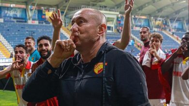 Stanimir Stoilov: 'Bu sezon iyi bir iş çıkardık'- Göztepe