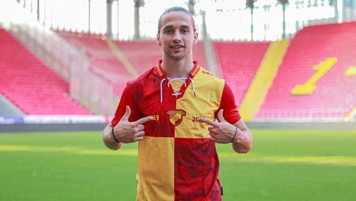 Süper Lig'de biten tüm transferler | 2025 / 2026 yaz transfer döneminde atılan tüm imzalar (Resmi transferler) 17 Süper Lig'de biten tüm transferler | 2025 / 2026 yaz transfer döneminde atılan tüm imzalar (Resmi transferler)- Futbol