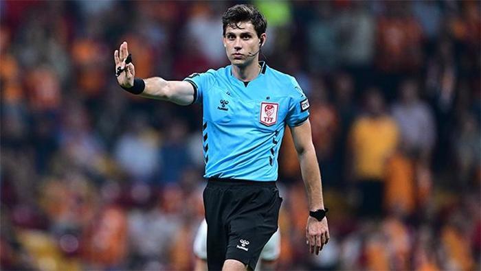 Süper Lig'de hakemler ne kadar kazanıyor? Maaşlar ortaya çıktı: Yerli-yabancı hakemler arasında uçurum var- Futbol