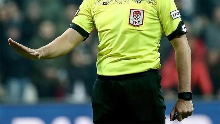 Süper Lig'de hakemler ne kadar kazanıyor? Maaşlar ortaya çıktı: Yerli-yabancı hakemler arasında uçurum var- Futbol