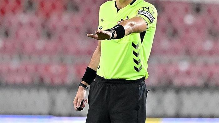 Süper Lig'de hakemler ne kadar kazanıyor? Maaşlar ortaya çıktı: Yerli-yabancı hakemler arasında uçurum var- Futbol