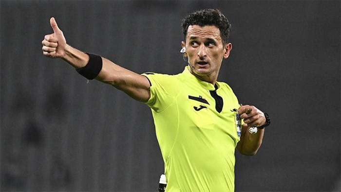 Süper Lig'de hakemler ne kadar kazanıyor? Maaşlar ortaya çıktı: Yerli-yabancı hakemler arasında uçurum var- Futbol