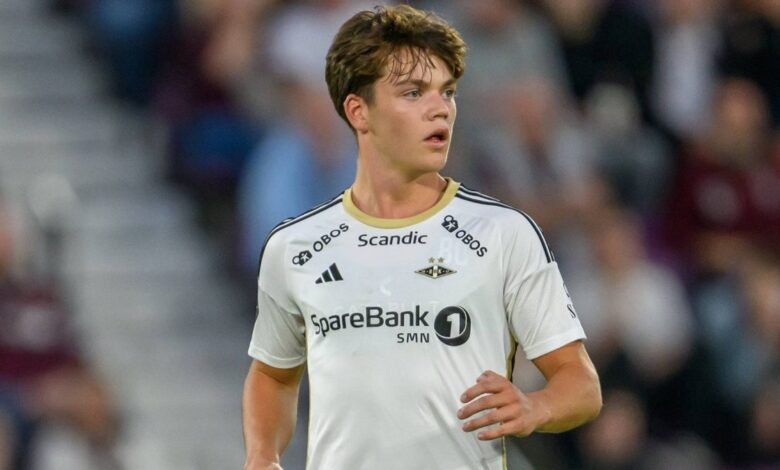 Sverre Nypan'da rakip M. City 11 Sverre Nypan'da rakip M. City- Futbol
