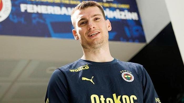 Trabzonspor cephesinden Uğurcan Çakır'a Fenerbahçe resti 'Gitmek istiyorsan çık kendin açıkla' 17 Trabzonspor cephesinden Uğurcan Çakır'a Fenerbahçe resti 'Gitmek istiyorsan çık kendin açıkla'- Futbol