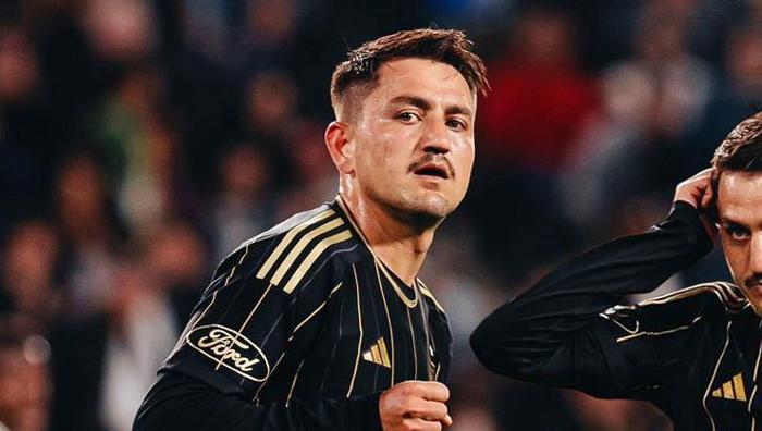 Transfer döneminde 90 milyon Euro'luk sorun! Süper Lig devleri şimdi ne yapacak? 20 Transfer döneminde 90 milyon Euro'luk sorun! Süper Lig devleri şimdi ne yapacak?- Futbol