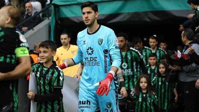 Transfer döneminde 90 milyon Euro'luk sorun! Süper Lig devleri şimdi ne yapacak? 23 Transfer döneminde 90 milyon Euro'luk sorun! Süper Lig devleri şimdi ne yapacak?- Futbol