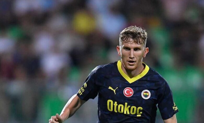 TRANSFER HABERİ: Fenerbahçe'de o isim 1. Lig yolcusu! 3 takım birden talip oldu 16 TRANSFER HABERİ: Fenerbahçe'de o isim 1. Lig yolcusu! 3 takım birden talip oldu- Fenerbahçe